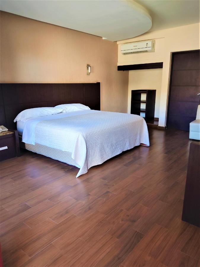 Hotel Oasis Heroica Caborca Exterior photo