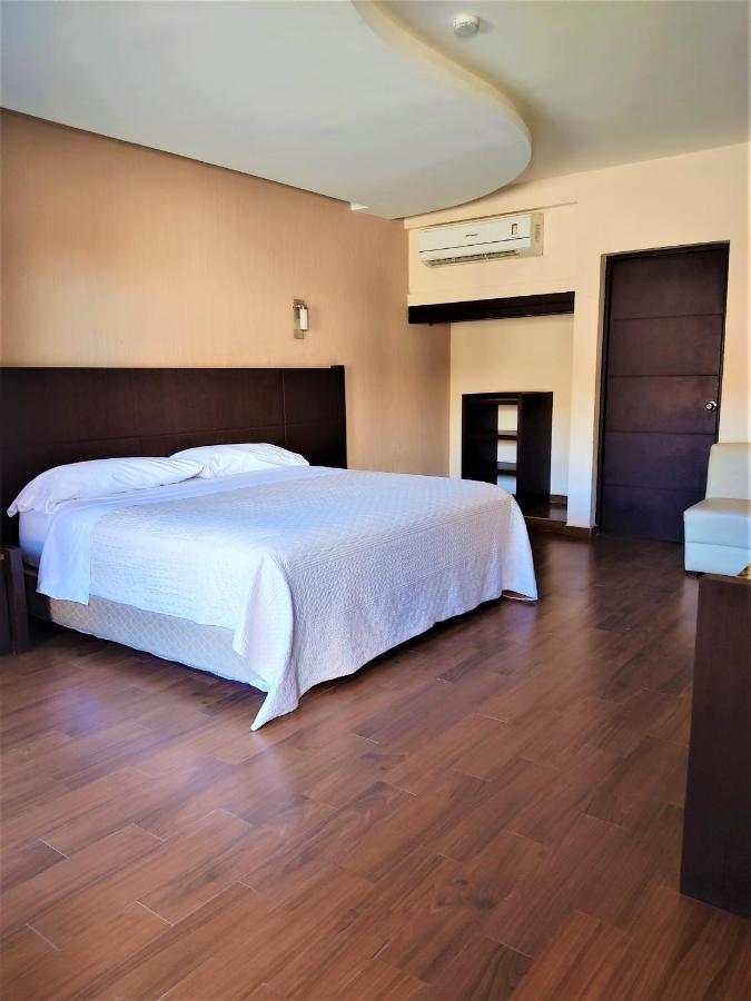 Hotel Oasis Heroica Caborca Exterior photo