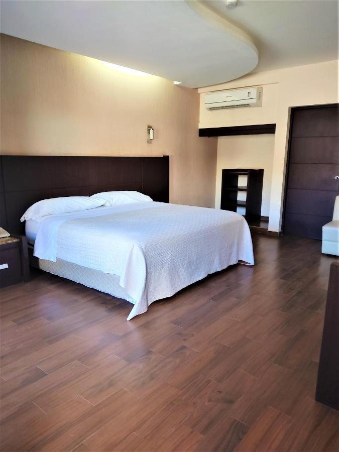 Hotel Oasis Heroica Caborca Exterior photo